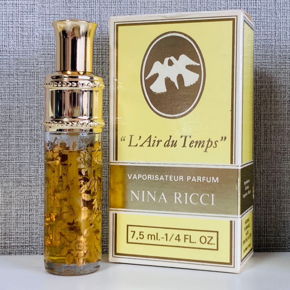 ニナリッチNINA RICCI オードトワレ EDT 15ml（未開封品）+ ニナリッチ