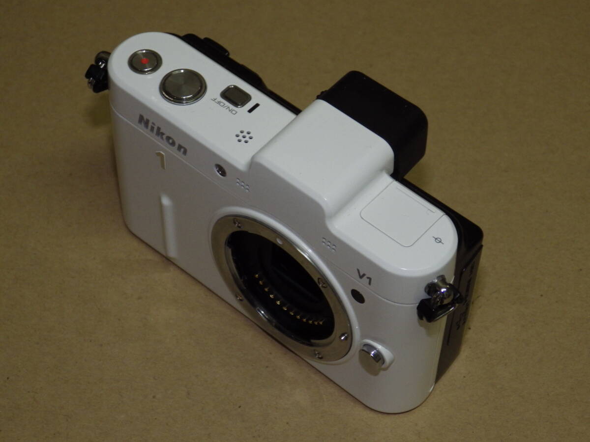 nikon 1 v1