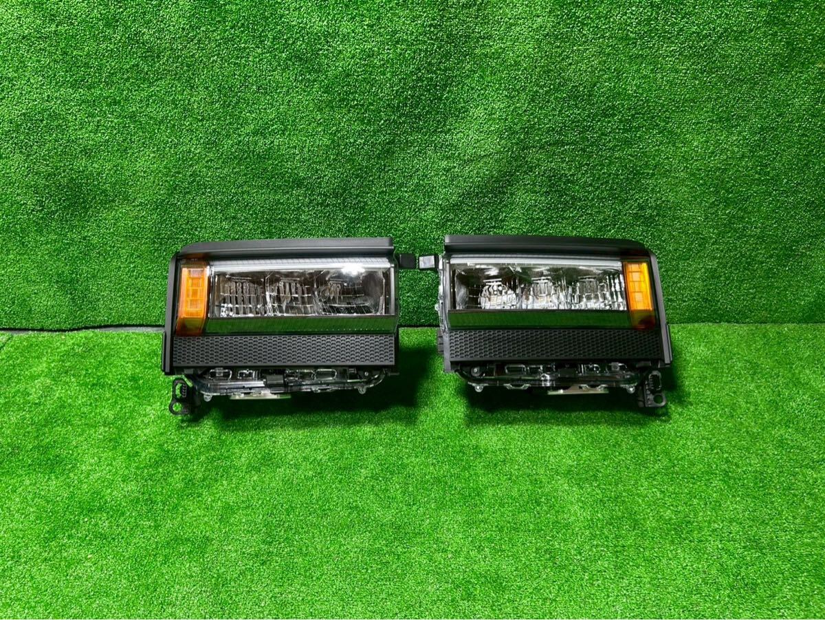 ランドクルーザー60 角目 ハウジング ヘッドライトフレーム 左右セット