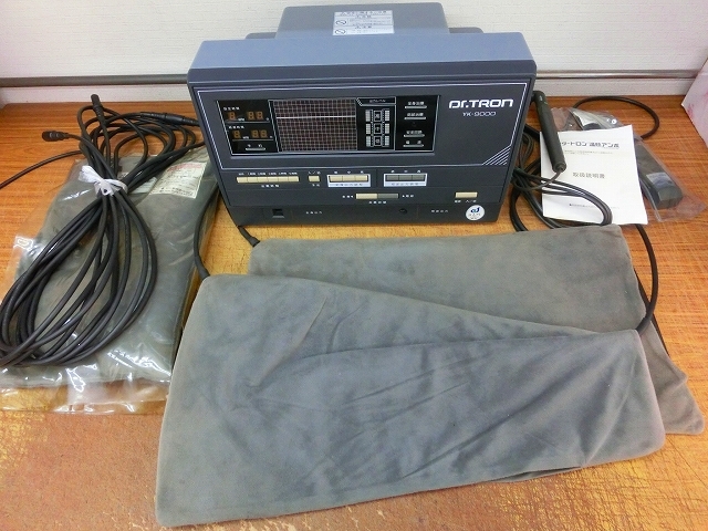 V0778 ドクタートロン 電子治療器 YK-9000 100V 電位治療 電床 健康
