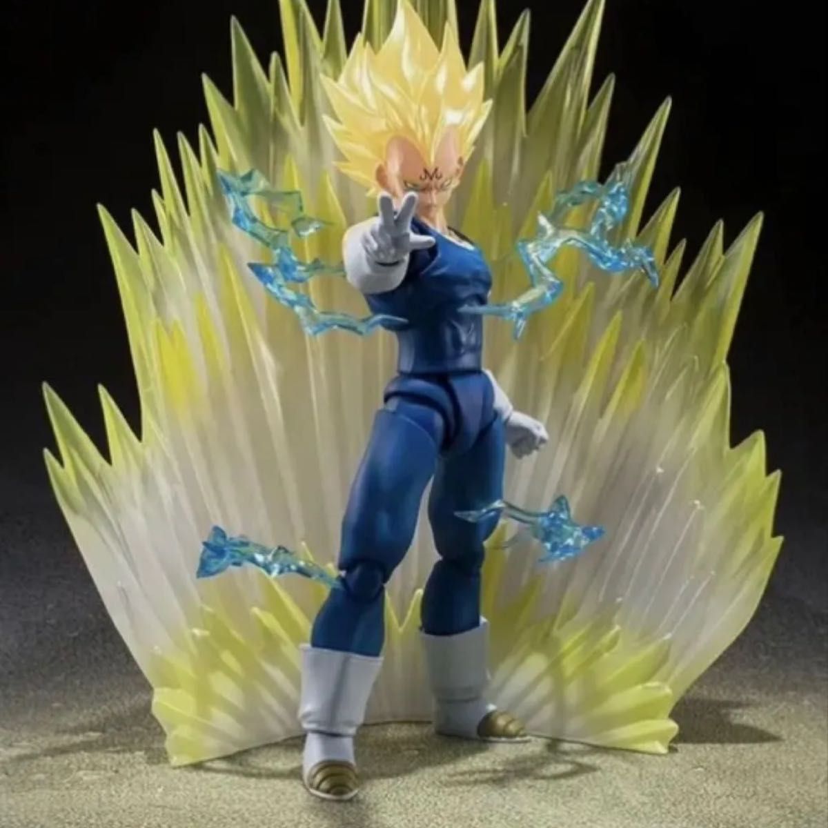 新品国内正規品 S.H.Figuarts ドラゴンボール ブルマ -大冒険の始まり