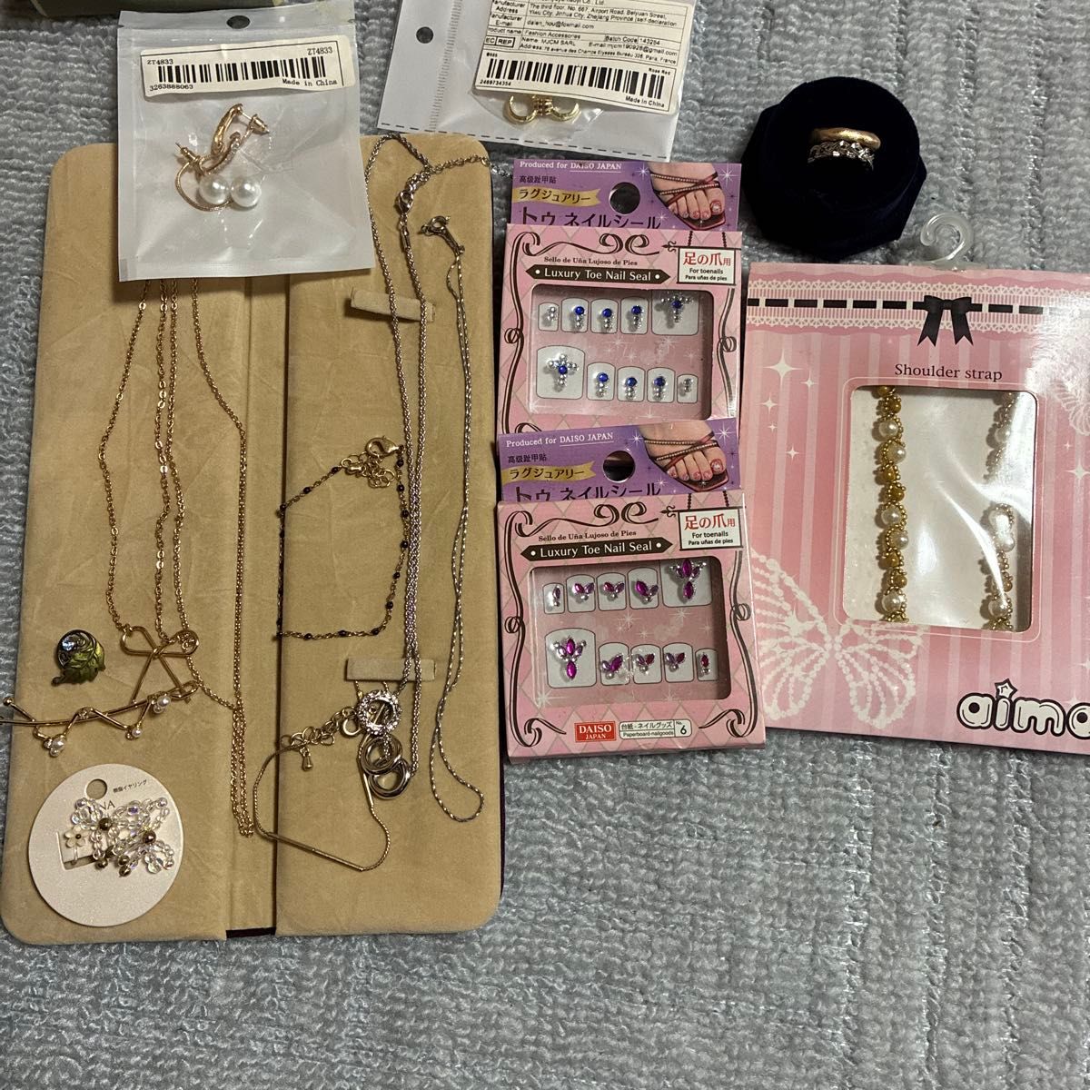 生前整理アクセサリー 大量 まとめ売り ネックレス 指輪 ブローチ