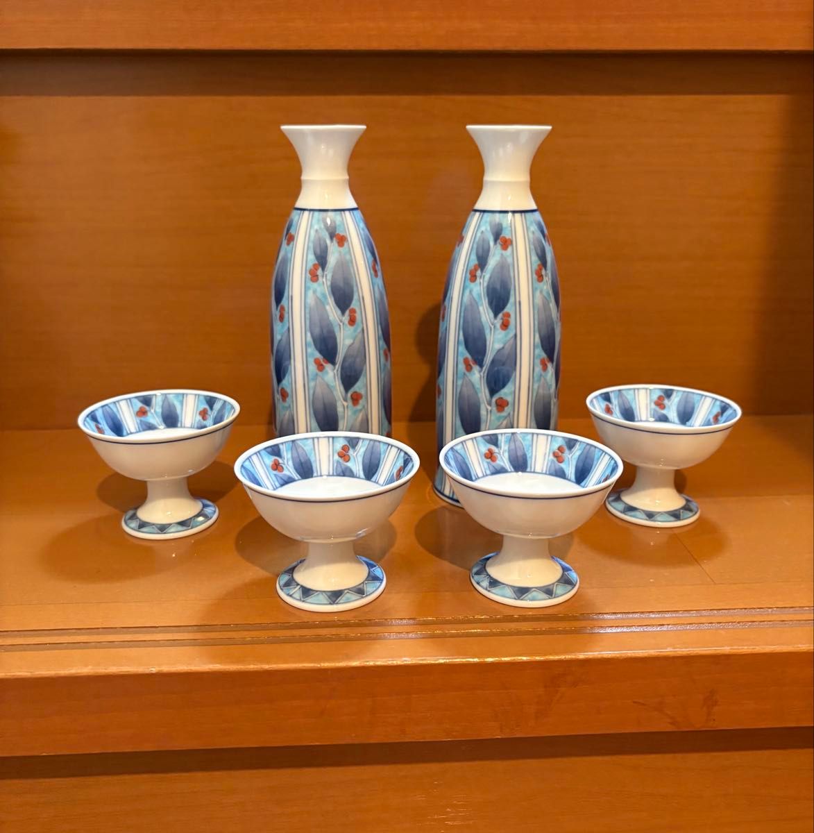 Suntory FROM FARM 丸型ボトル 3本+フロムファームお猪口6入 Suntory FROM FARM 丸型ボトル 3本 フロムファームお猪口6入 | Shop at