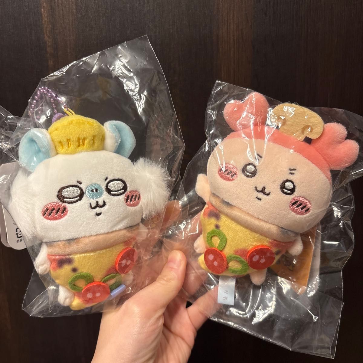 ちいかわ 古本屋 ピザ おそろいピザなマスコット | Shop at
