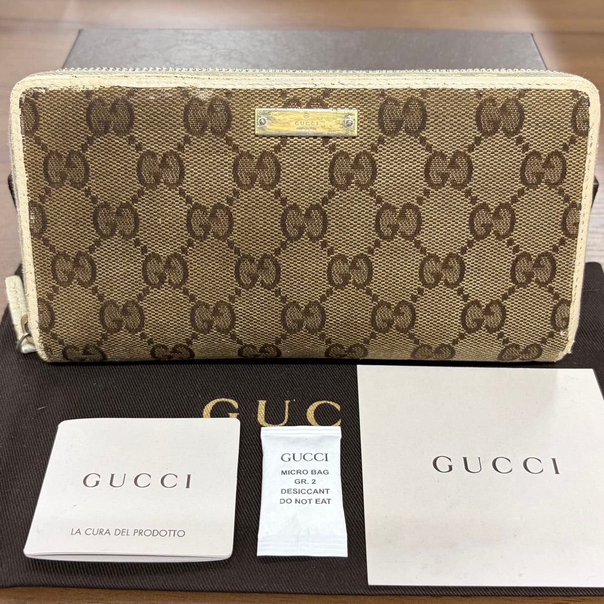 GUCCI グッチ GGキャンバス シェリーライン リボン ラウンドファスナー 