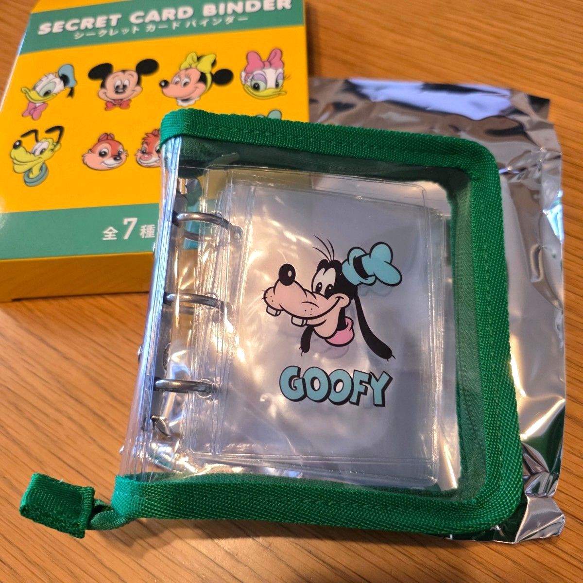ディズニー ディズニーストア シークレットカードバインダー プルート