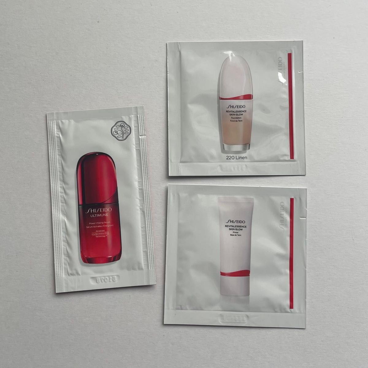 SHISEIDO エッセンススキングロウファンデーション 130・220