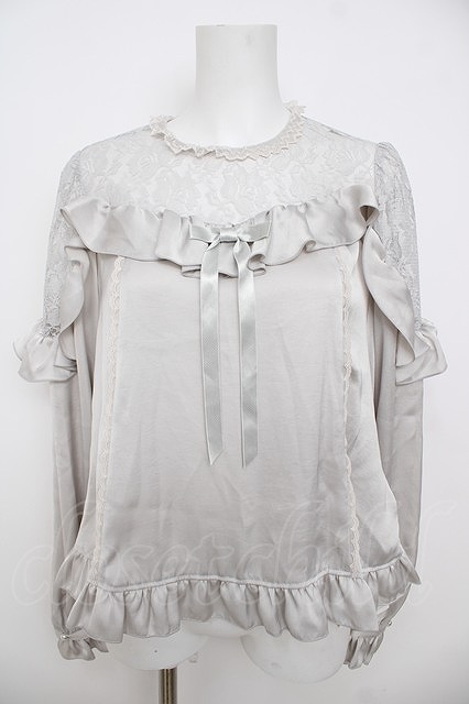Preview of Angelic Pretty / Lacy Frillブラウス グレー Y-26-07-11-069-AP-BL-SZ-ZS
