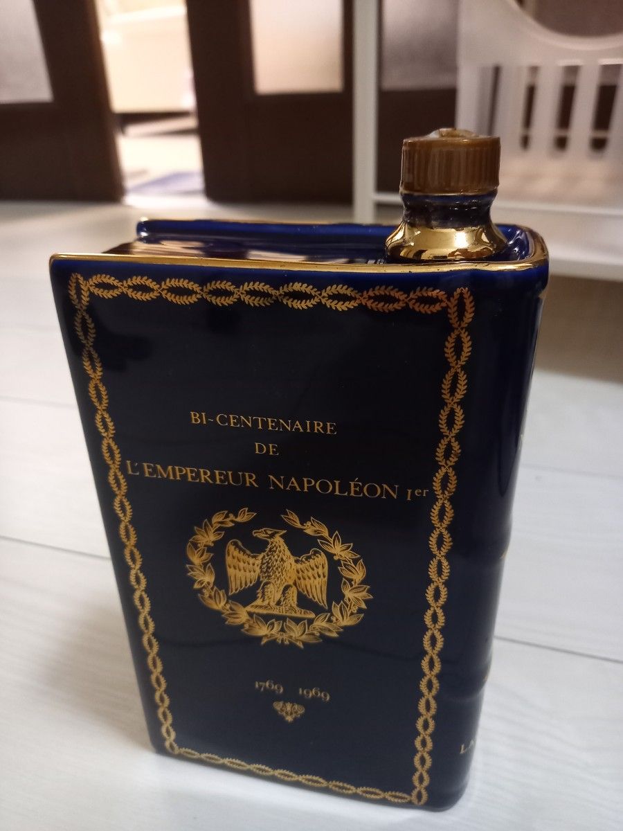 CAMUS NAPOLEON BOOK ヴィエイユ リザーブ ドラム型 陶器 ブランデー