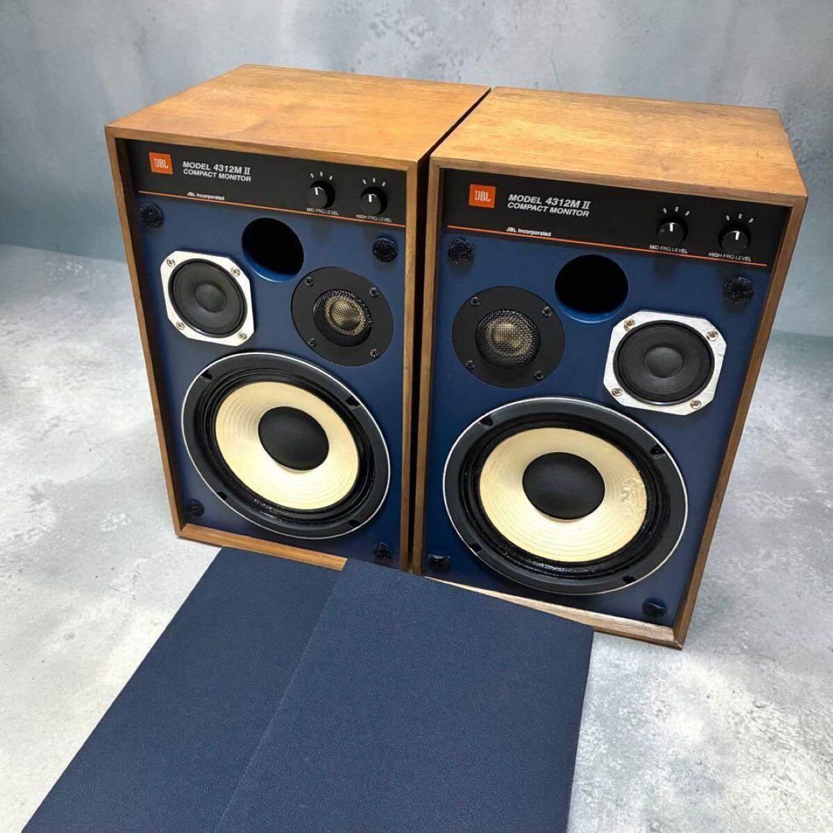 jbl 4312
