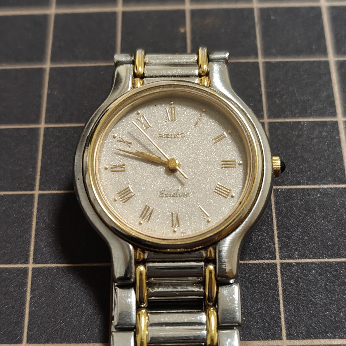 Seiko 1221