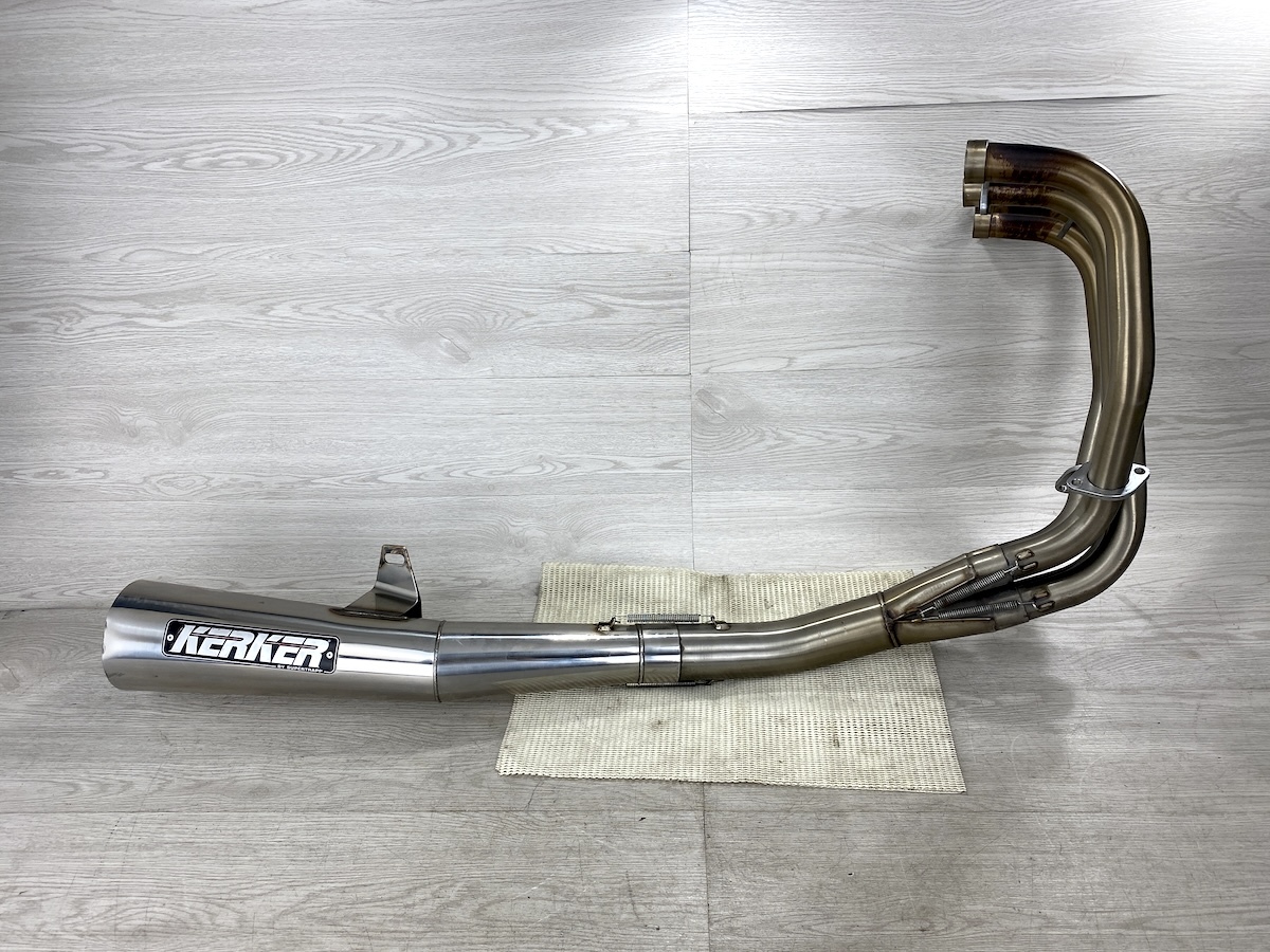 カーカー kerkerマフラー