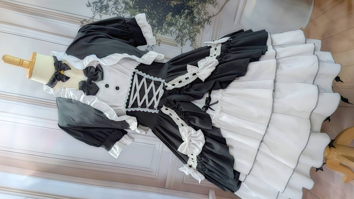 Preview of 匿名配送♪美品♪フリーサイズ♪クラシックなゴシック♪ボレロ風ジャケット付きロリータメイド服風ワンピースドレス☆彡