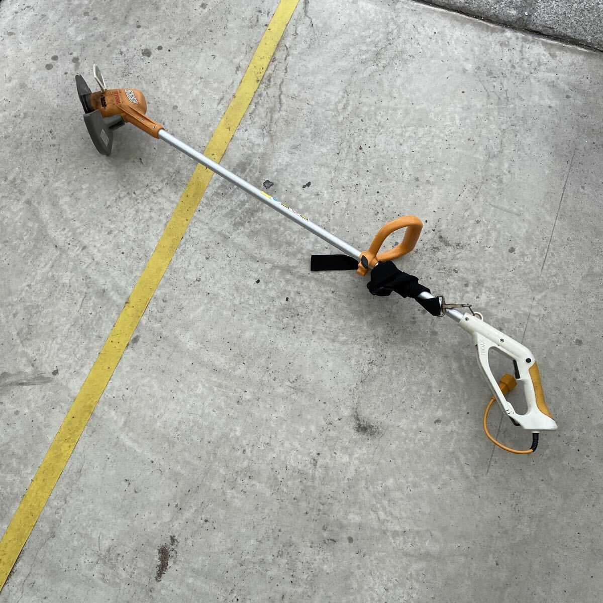 刈払い機☆リョービ25cc中古品(送料込み) 草刈機 刈払機） リョービ