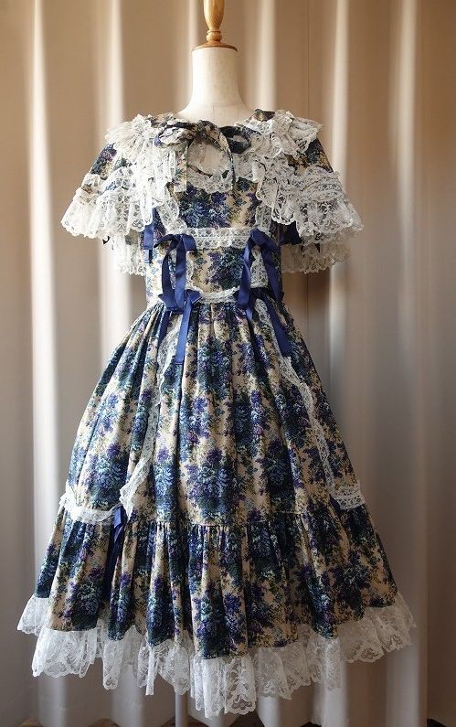 Preview of 2001年作 METAMORPHOSE Gobelin Print JSK + CAPE + HEADDRESS メタモルフォーゼ ゴブラン