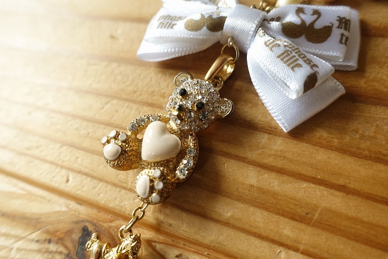 Preview of 20年ほど前の作品 METAMORPHOSE BEAR NECKLACE