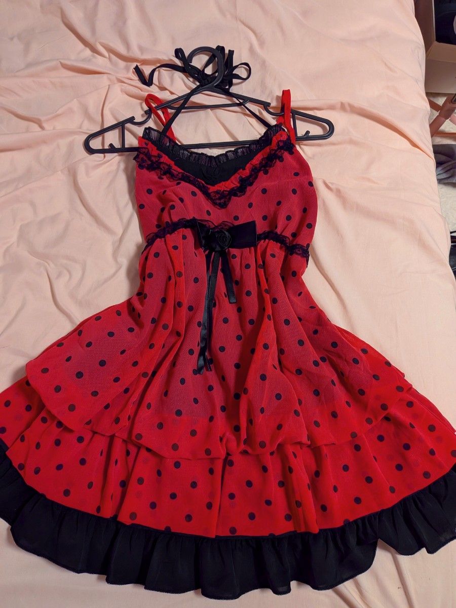 Preview of BODYLINE ドット柄 フリル キャミワンピース 赤×黒 ロリータ