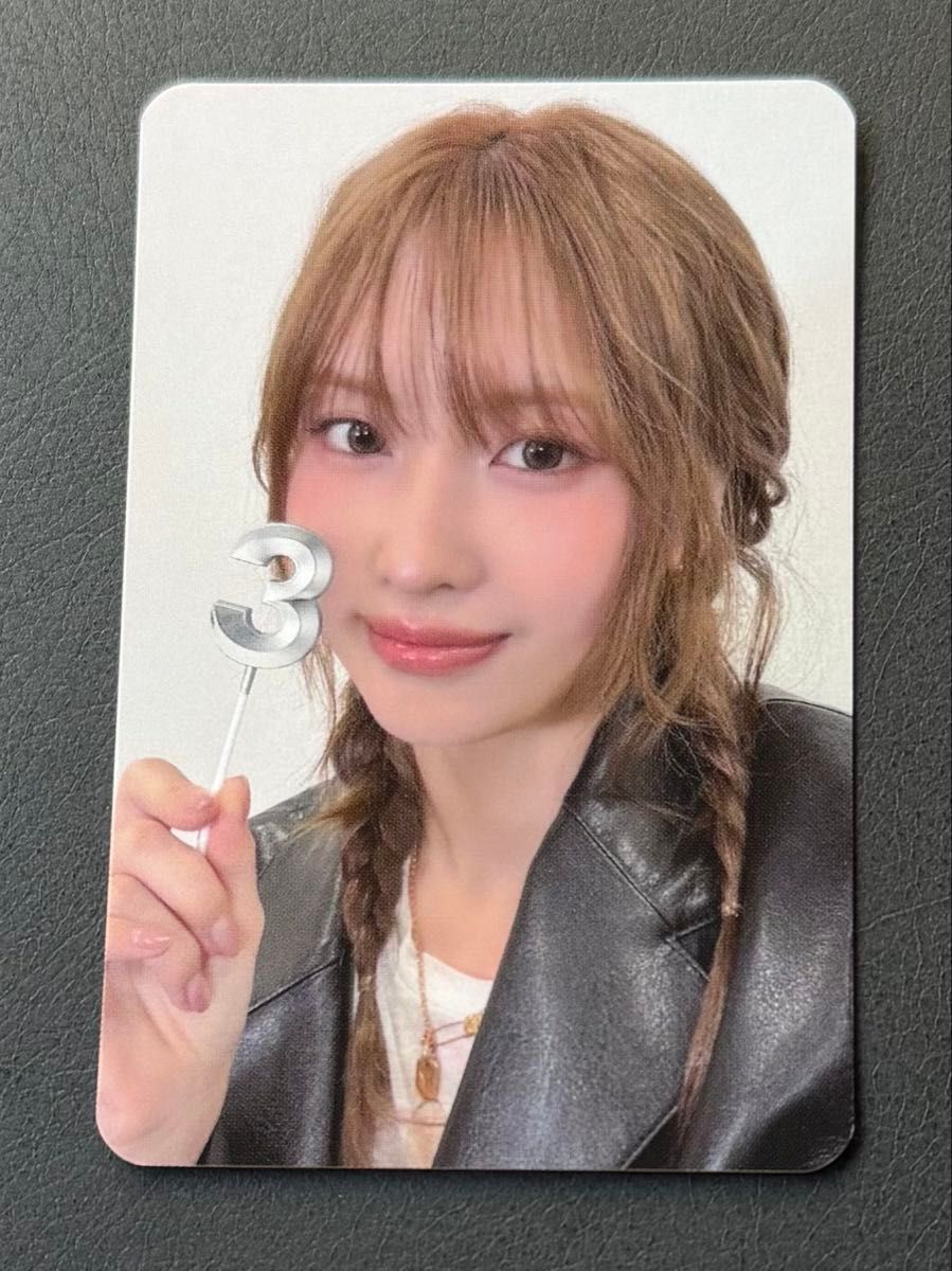 twice モモ