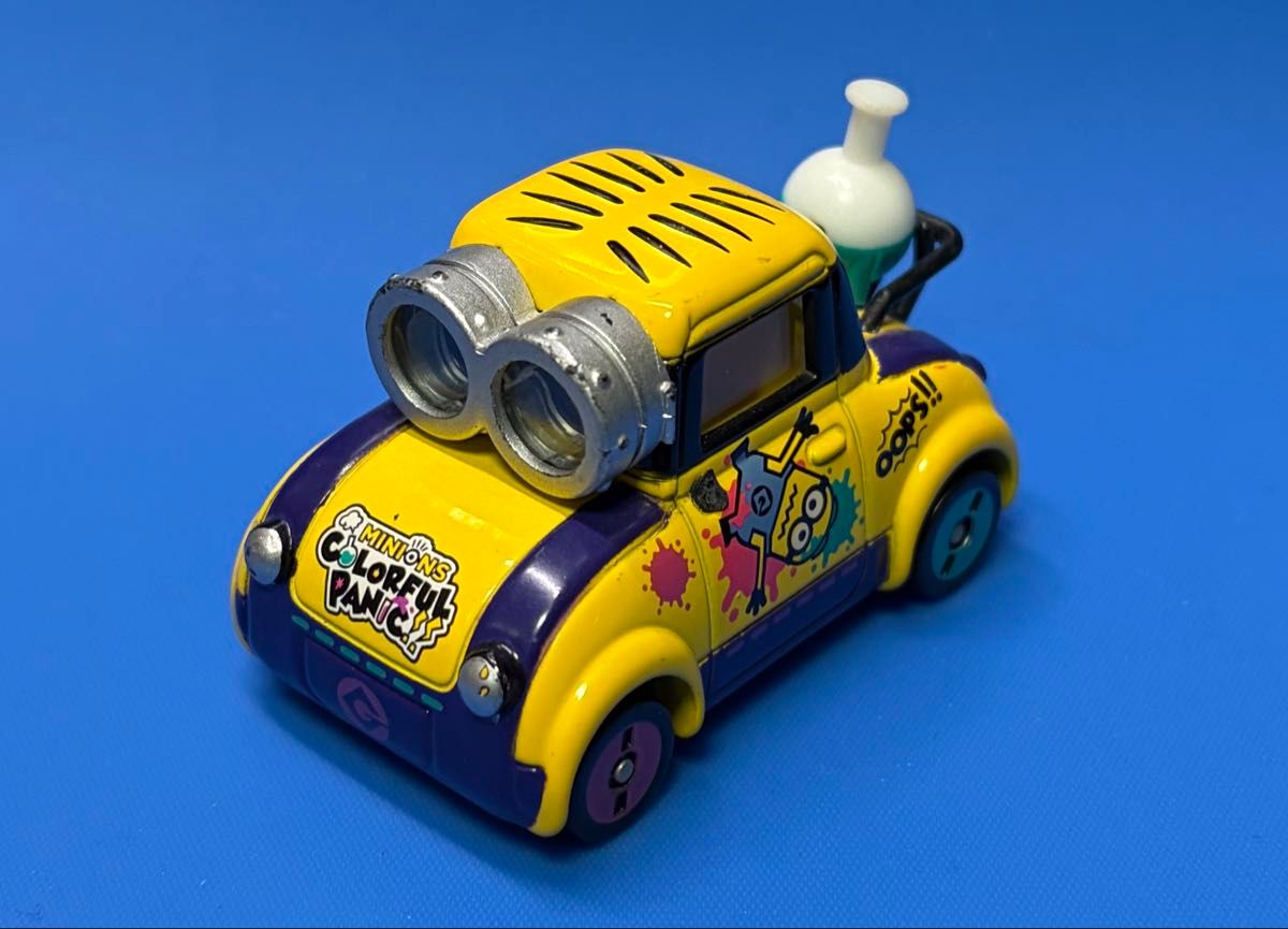 USJ限定トミカ ミニオンカー キングボブ&イーブル ミニオンカー