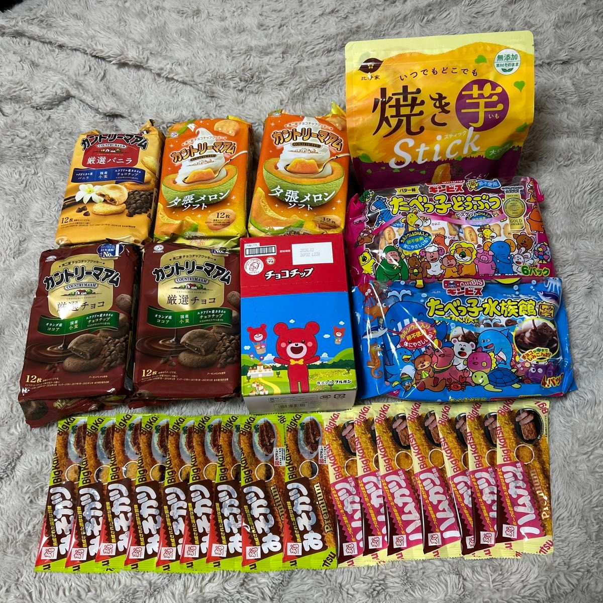 大人気⭐︎カップラーメン　お菓子　ジュース　いろいろ大量まとめ売り！ お得 お菓子、ジュース、カップ麺詰め合わせ お菓子アソート 27点
