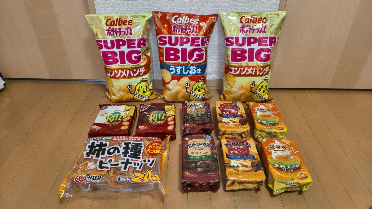 お得 お菓子、ジュース、カップ麺詰め合わせ お菓子アソート 27点