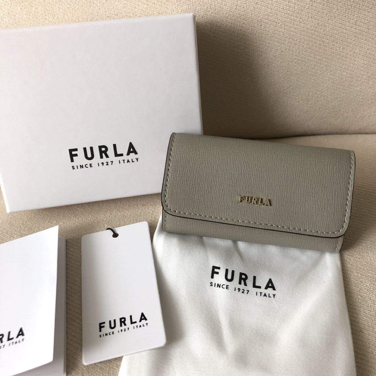 付属品全て有り☆新品 FURLA フルラ 4連キーケース グリーンベージュ