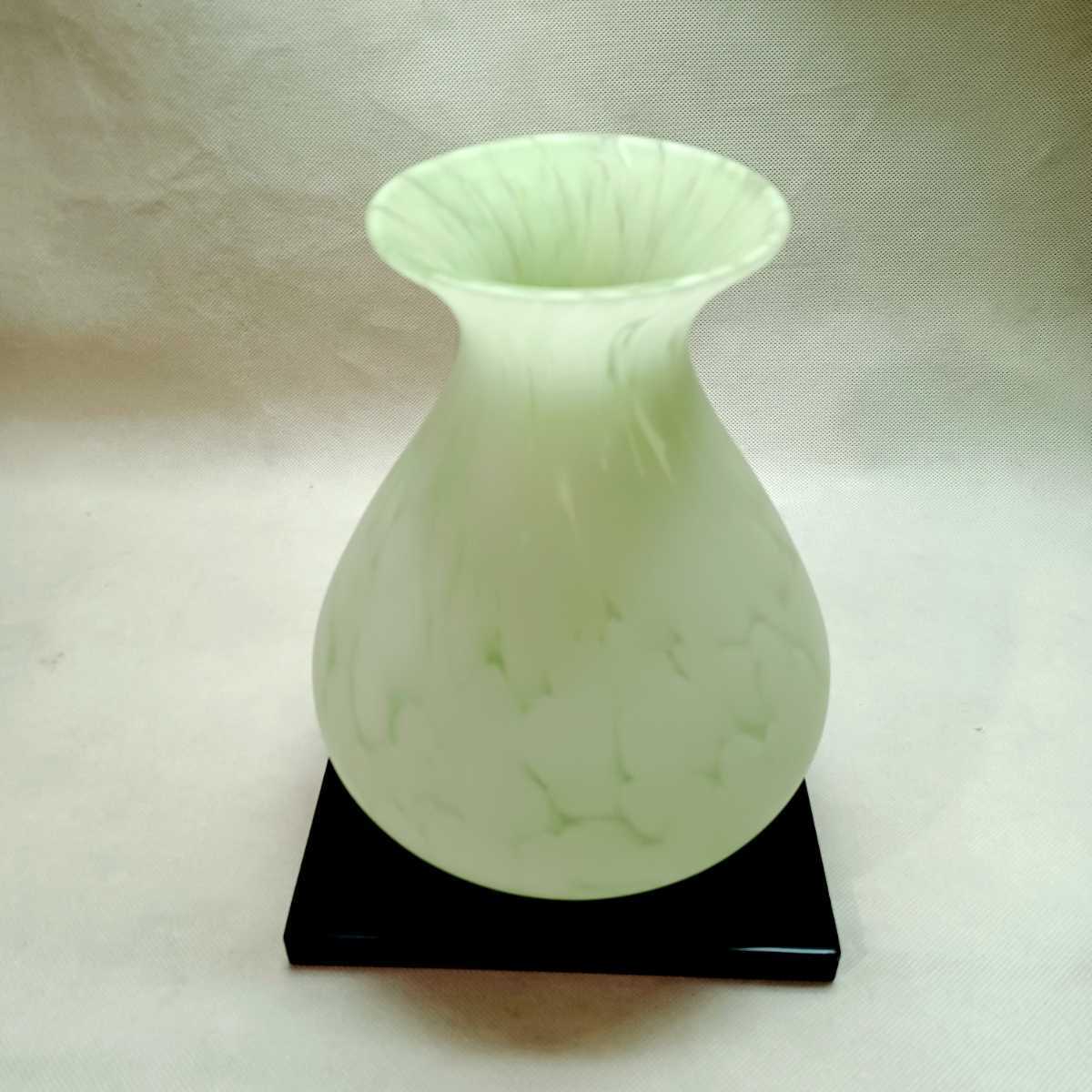 岩田糸子作 ガラス花器 - 花瓶