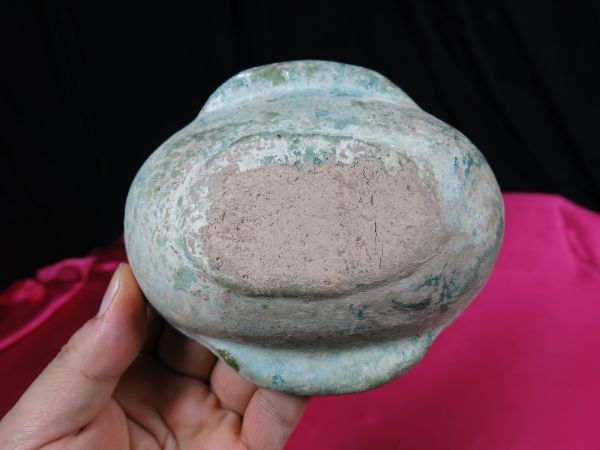 B　漢緑釉耳杯　漢時代　中国　遺跡発掘品　明器　副葬品　陶器　釉薬　銀化