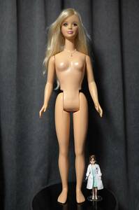 [Barbie] 希少レア 清楚系顔 大きな バービー ドール 人形 97cm