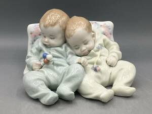 リヤドロ LLADRO 双子 赤ちゃんの夢 置物 フィギュリン 陶器 5772