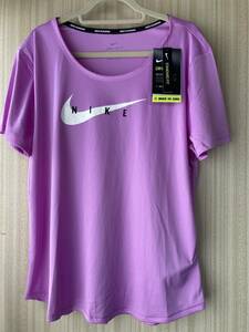♪新品タグ付 NIKEナイキ フロントロゴグラフィック半袖Tトップ ピンク М ランニング ダンス　Tシャツ