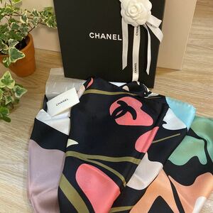 新品　CHANEL　シャネル　22年銀座限定品　スカーフ　新作　ココマーク　パステル　マルチカラー　シルク