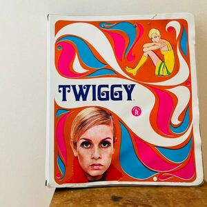 1960年代　TWIGGY（ツイッギー）バインダー　ビンテージ　レア　貴重　レトロ　文房具　昭和　看板　ディスプレイ