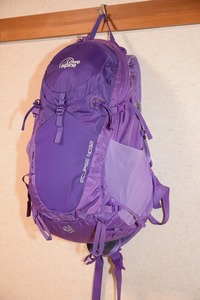 Lowe alpine　ECLIPSE ND32　紫色　Rain Cover付　女性向けリュック　32Ｌ　約700ｇ　中古　送料込み　