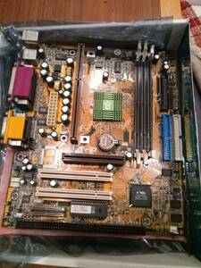 CHAINTECH CT-6ASA4 SLOT1 (Pentium II/III) マザーボード || MicroATX AGP/PCI/ISAポート有り || FSB133MHz対応 (Apollo Pro133A)
