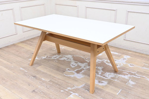 HS151 展示美品 デンマーク製 スコビー Skovby キズが付きにくいメラミントップ ビーチ材 ダイニングテーブル 食卓テーブル 食卓机