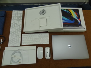 お買い得！付属品多数、送料無料　Apple MacBook pro 16インチ Corei9 メモリ16ＧＢ 1tbSSD RadeonPro5500M 4G US配列