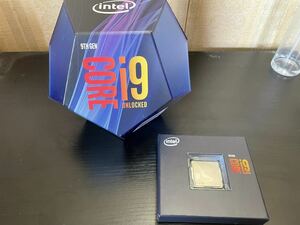 Intel Core i9 9900K サッカーボール