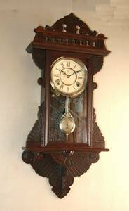 ＯＨ済み：ウォーターベリーの６インチ装飾型柱時計・古時計