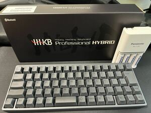 HHKB/Happy Hacking Keyboard Professional HYBRID Type-S 日本語配列/墨 ＆吸振マット＆ パナソニック 充電式エボルタ４本付充電器セット