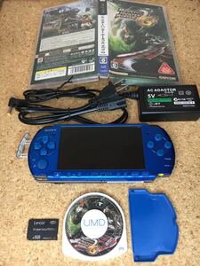 【値下げ、美品、動作確認済】SONY PSP 3000 バイブラントブルー 汎用充電器付 メモリースティック1GB モンスターハンターポータブル2ndG付