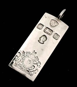英国ビンテージ シルバー925 エリザベス女王戴冠式 インゴット ペンダント/フォブ 英国王室紋章 純銀 16.7g 1977年 シェフィールド ISP社製