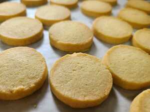 ★ 大袋特価【バタークッキー♪】30枚入り　風味豊かな　手作り　焼き菓子　クッキー♪