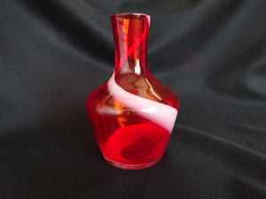 ガラス赤白　花器　sm-060