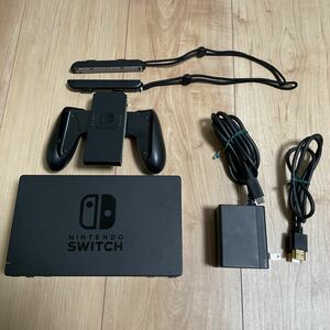 【Nintendo Switch 】ドック Joy-Conグリップ　ストラップ　ACアダプター　ストラップ　HDMIケーブル　セット　ニンテンドースイッチ