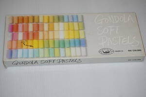 ソフトパステル　GONDOLA SOFT PASTEL １００色　中古　使用頻度少ない　