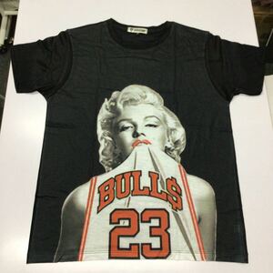 DBR7B. デザインTシャツ Lサイズ　Marilyn Monroe BW マリリンモンロー　BULLS 23 ブルズ