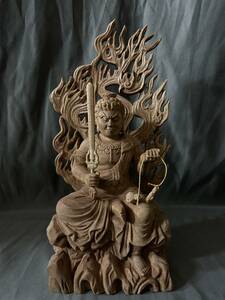  井波彫刻　仏教工芸品　総楠製　極上彫　木彫仏像　倶利伽羅不動明王座像