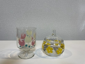 昭和レトロ チューリップグラスと花柄キャニスター