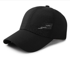 送料無料　匿名配送可能　キャップ メンズ 日除け メッシュ 帽子 軽薄 通気性 UVカット 帽子　ブラック 022
